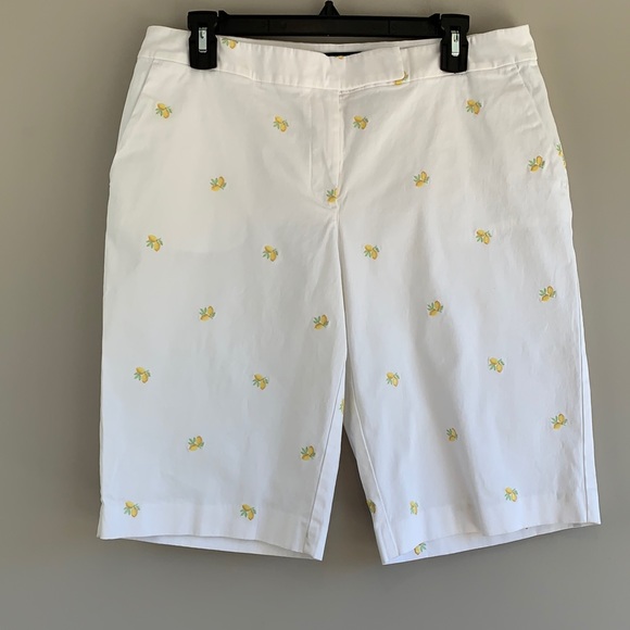 Talbots Pants - Talbots Bermuda shorts with embroidered lemons